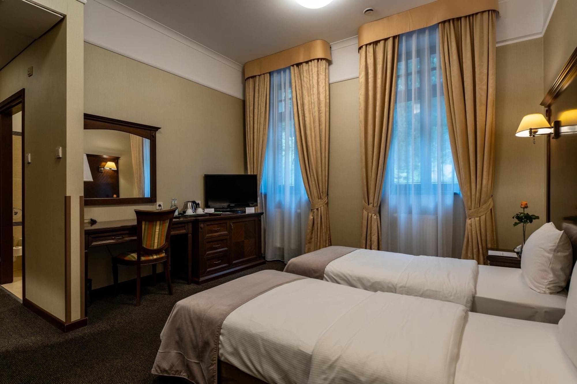 Hotel Grand Sal Wieliczka Exterior foto